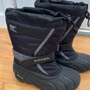 Sorel Snow Boots (size 2)